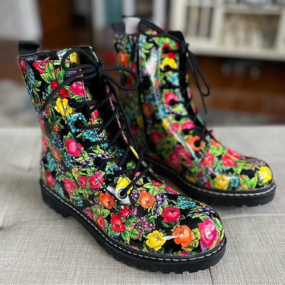 Betsey Johnson Shoes - NIB Betsey Johnson Floral Combat Boots